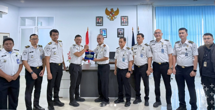 Kunjungan Studi Tiru Kantor Imigrasi Lampung Selatan ke Kanim Bima